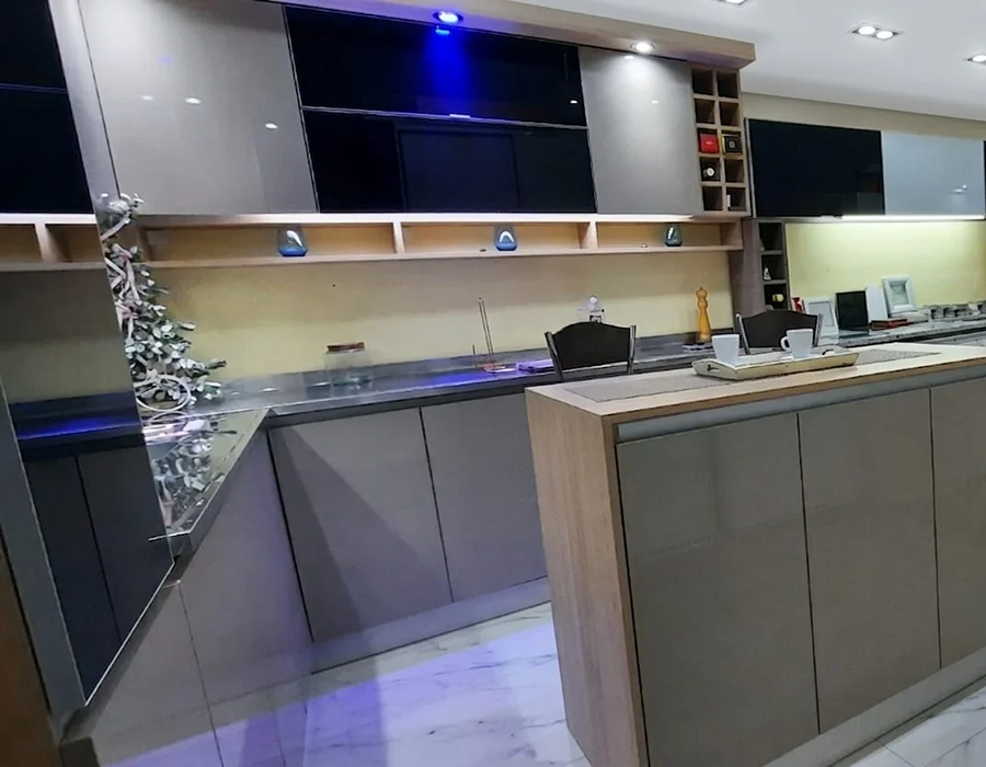 Cocina personalizada realizada por Dádamo Muebles